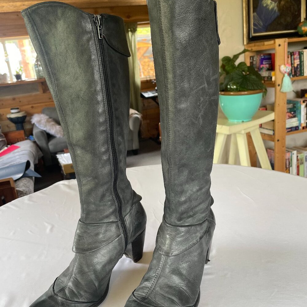 France Mode Knee-High Leather Boot